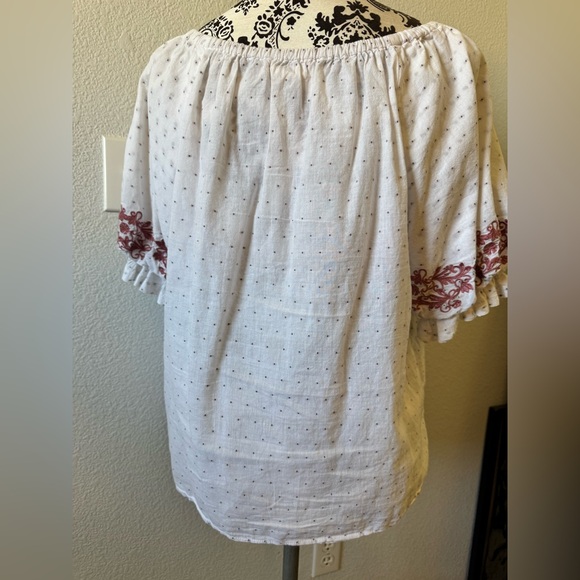 Anthropologie Solitaire White Boho Peasant Top with Rose Embroidery - Picture 5 of 10